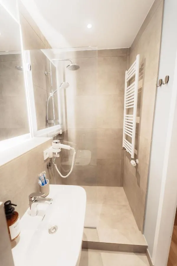 Nuva Apartments Kolín nad Rýnem 0*,